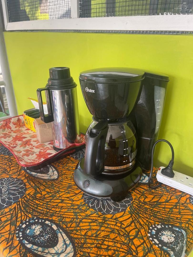Bed and Breakfast L&J Modern Backpackers Kinondoni Dar es Salaam Zewnętrze zdjęcie